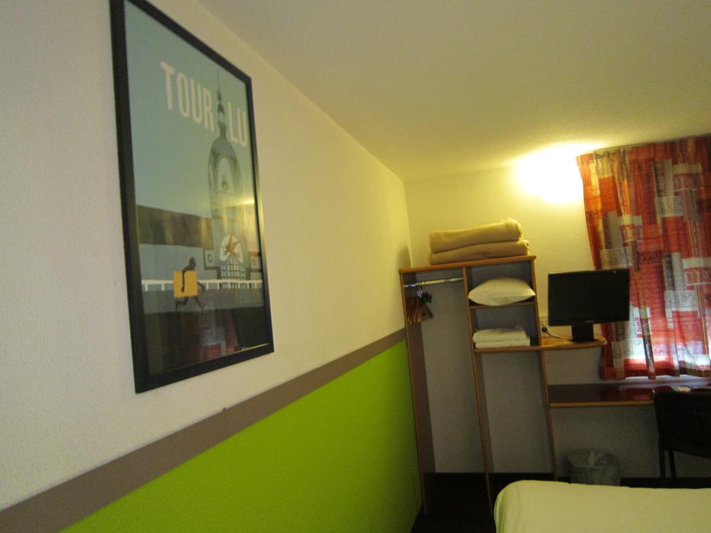 Quick Palace Nantes La Beaujoire מראה חיצוני תמונה A room at the hotel