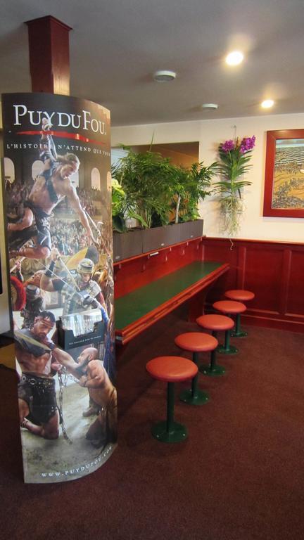 Quick Palace Nantes La Beaujoire מראה חיצוני תמונה Interior of a typical Subway restaurant